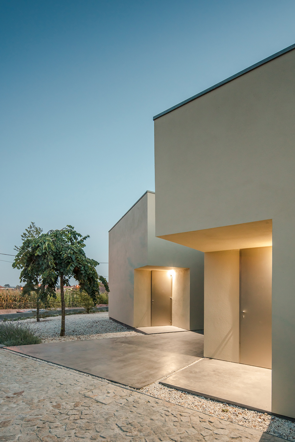 田野间的办公楼，葡萄牙 / Nelson Resende Arquitecto-86