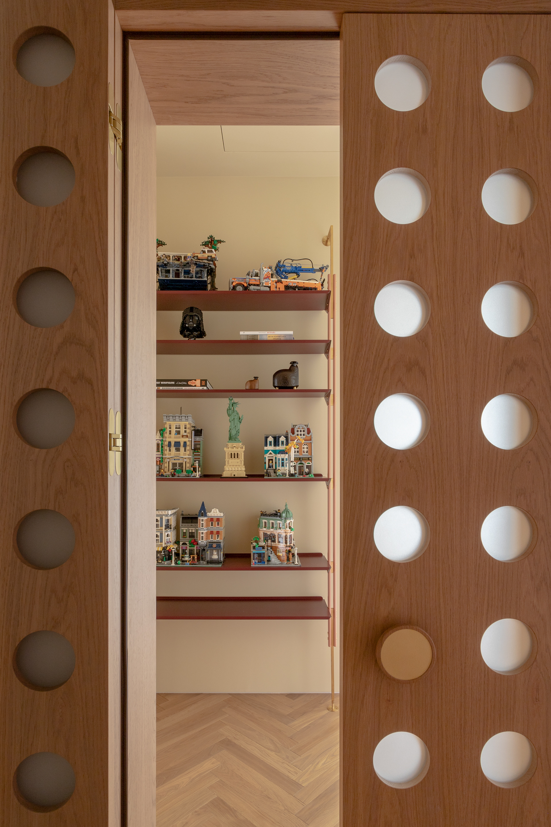 阿纳斯塔西娅·布兰特（Anastasia Brandt）设计的公寓（这里flat常见意思是公寓，但需结合具体语境，若有其他背景信息，flat可能还有其他更合适译法，这里按常见情况翻译） 丨Anastasia Brandt-12