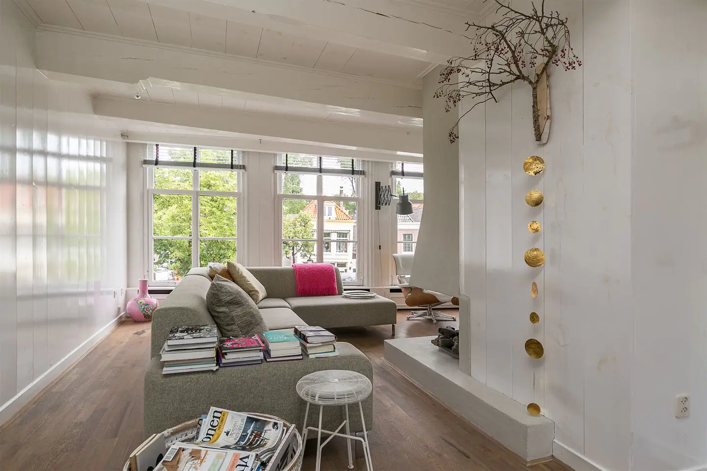 荷兰运河边古宅的现代魅力-10