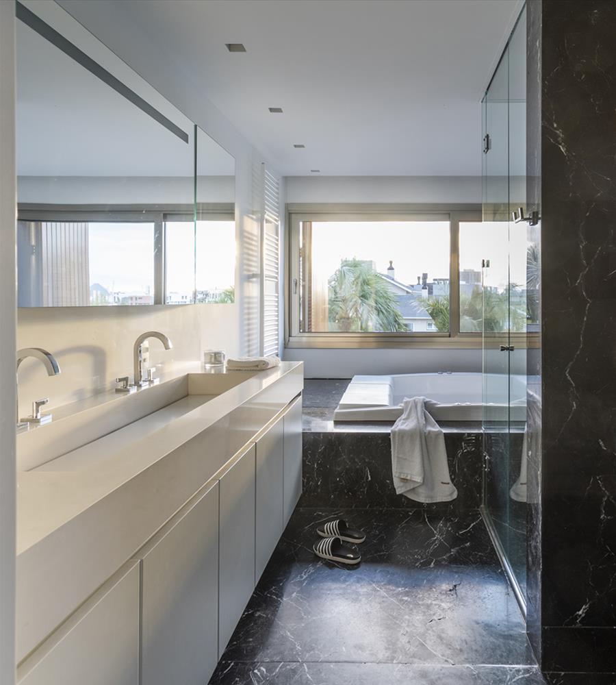 巴西 Pelotas 现代住宅 | 混凝土、木头和玻璃的完美融合-27