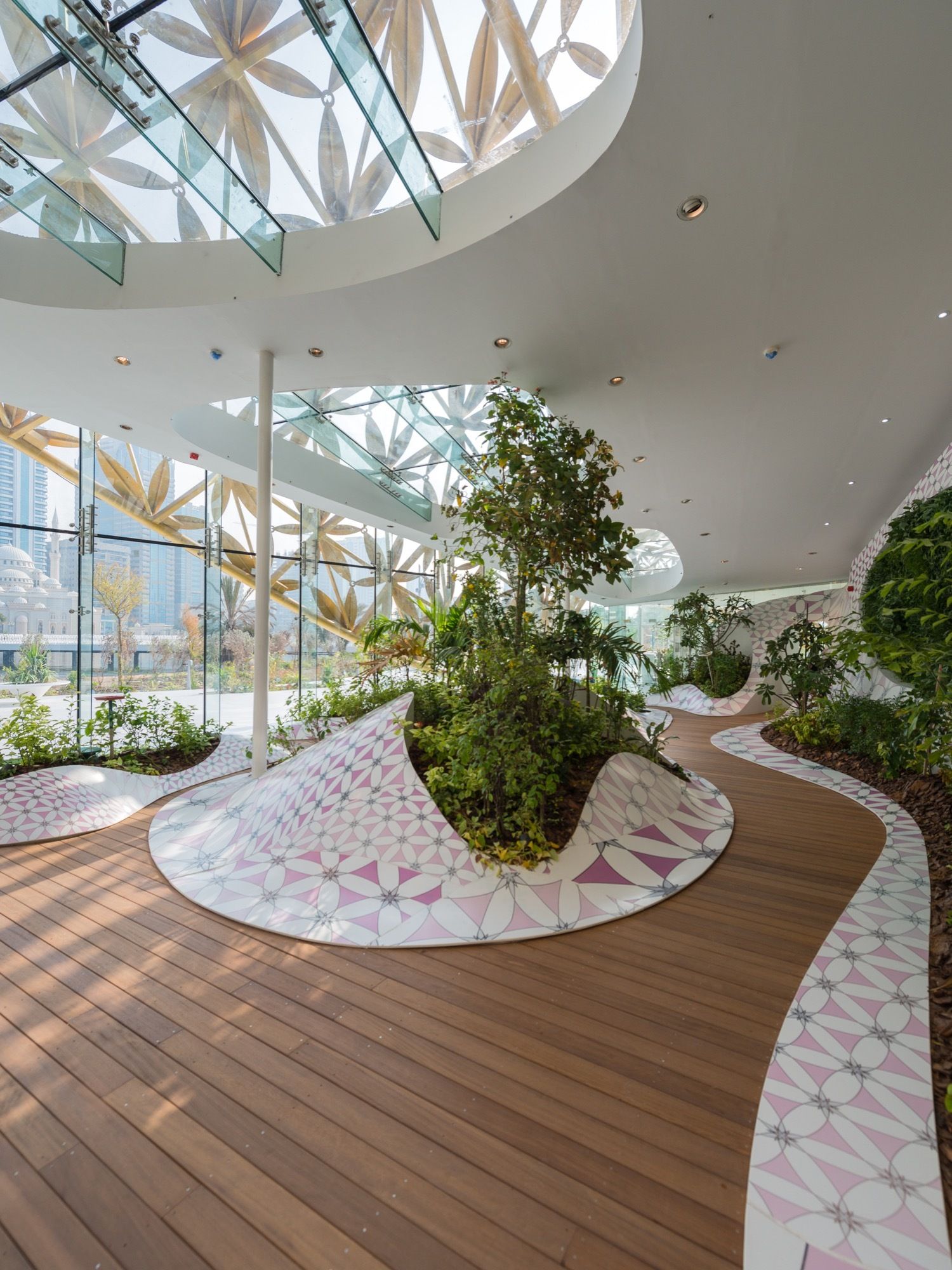 金叶嵌彩蝶——3deluxe 打造的中东热带雨林秘境-13