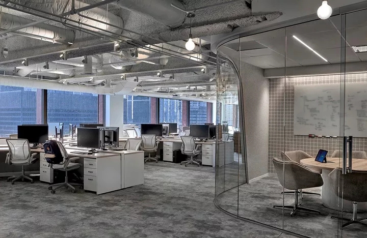 芝加哥 Akuna 总部 | 流水概念的休闲金融空间-7