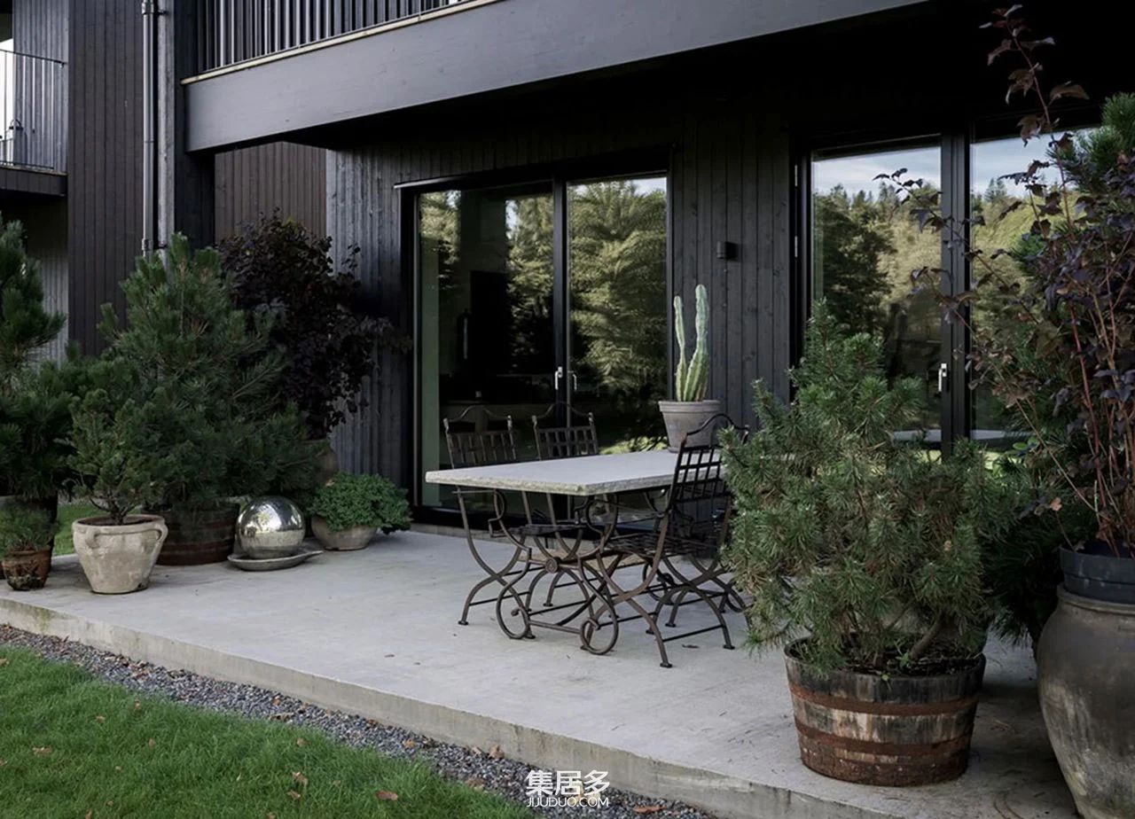 现代瑞典小屋室内设计-12