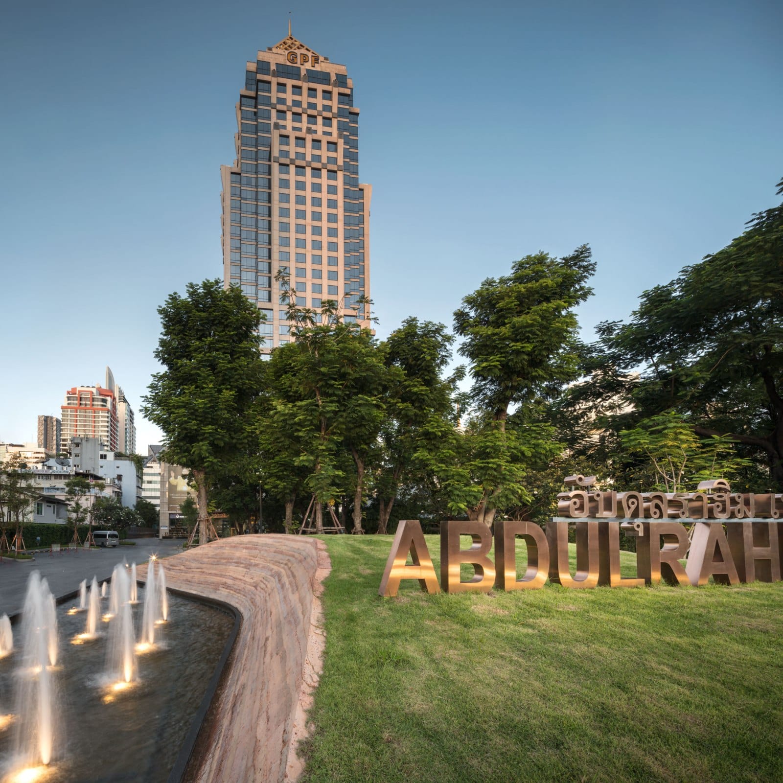 曼谷阿勒布拉希姆广场 Abdulrahim Place,W Workspace-11