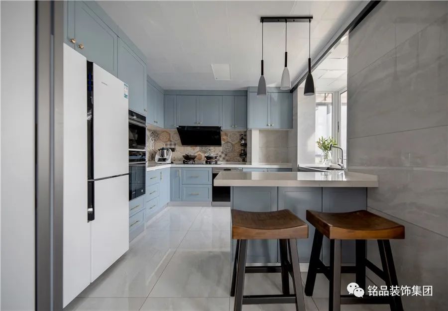 142㎡光影流动,现代简约横厅大开间家-22