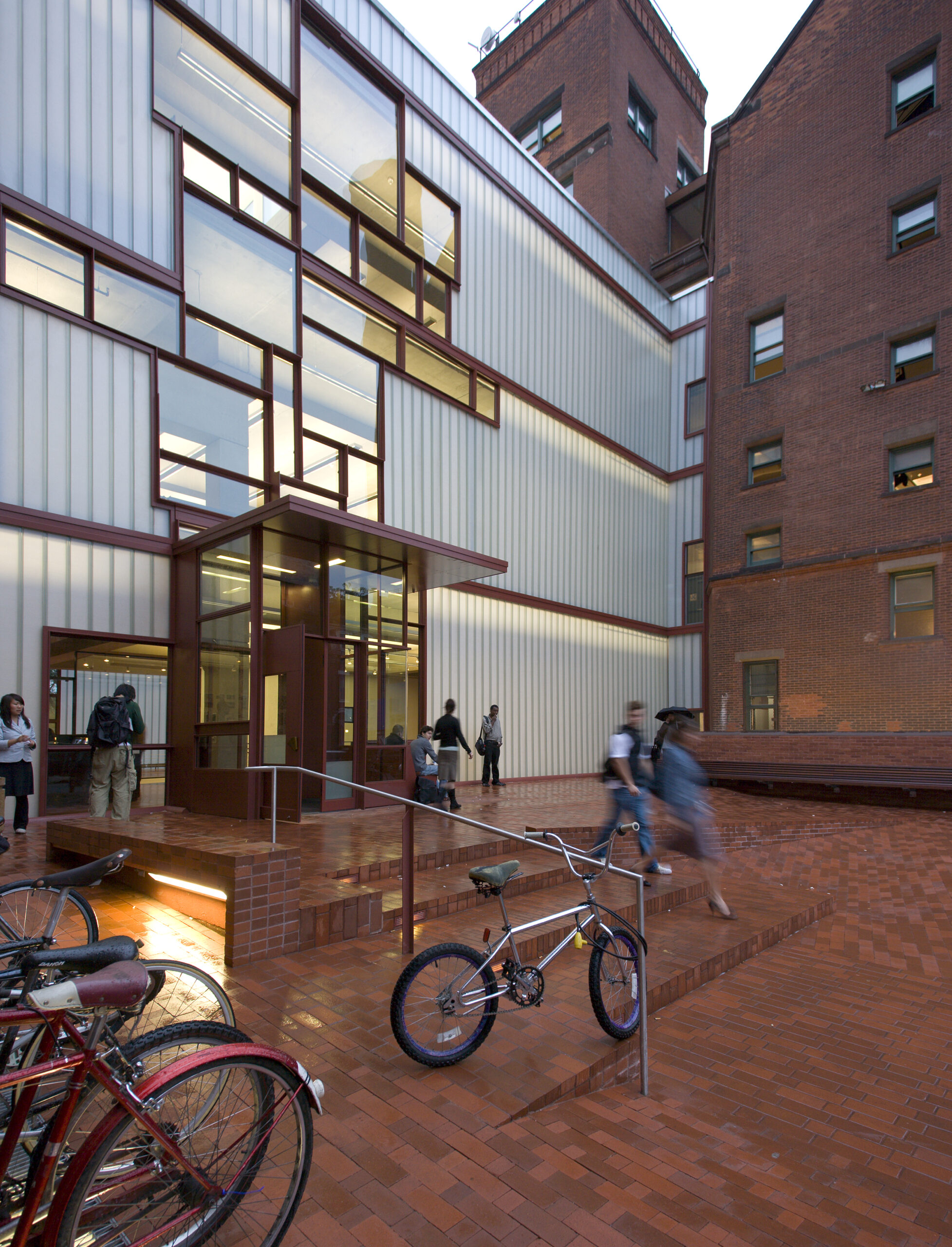 STEVEN HOLL ARCHITECTS - Higgins Hall Insertion, Pratt Institute-7