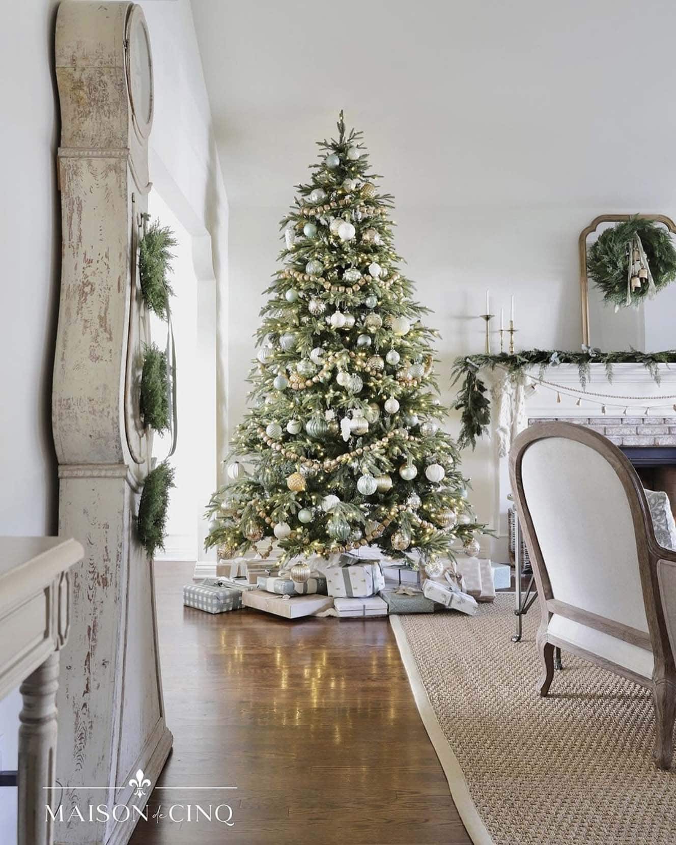 Wishing You A Very Merry Christmas: 80 Decorating Ideas To Inspire-74