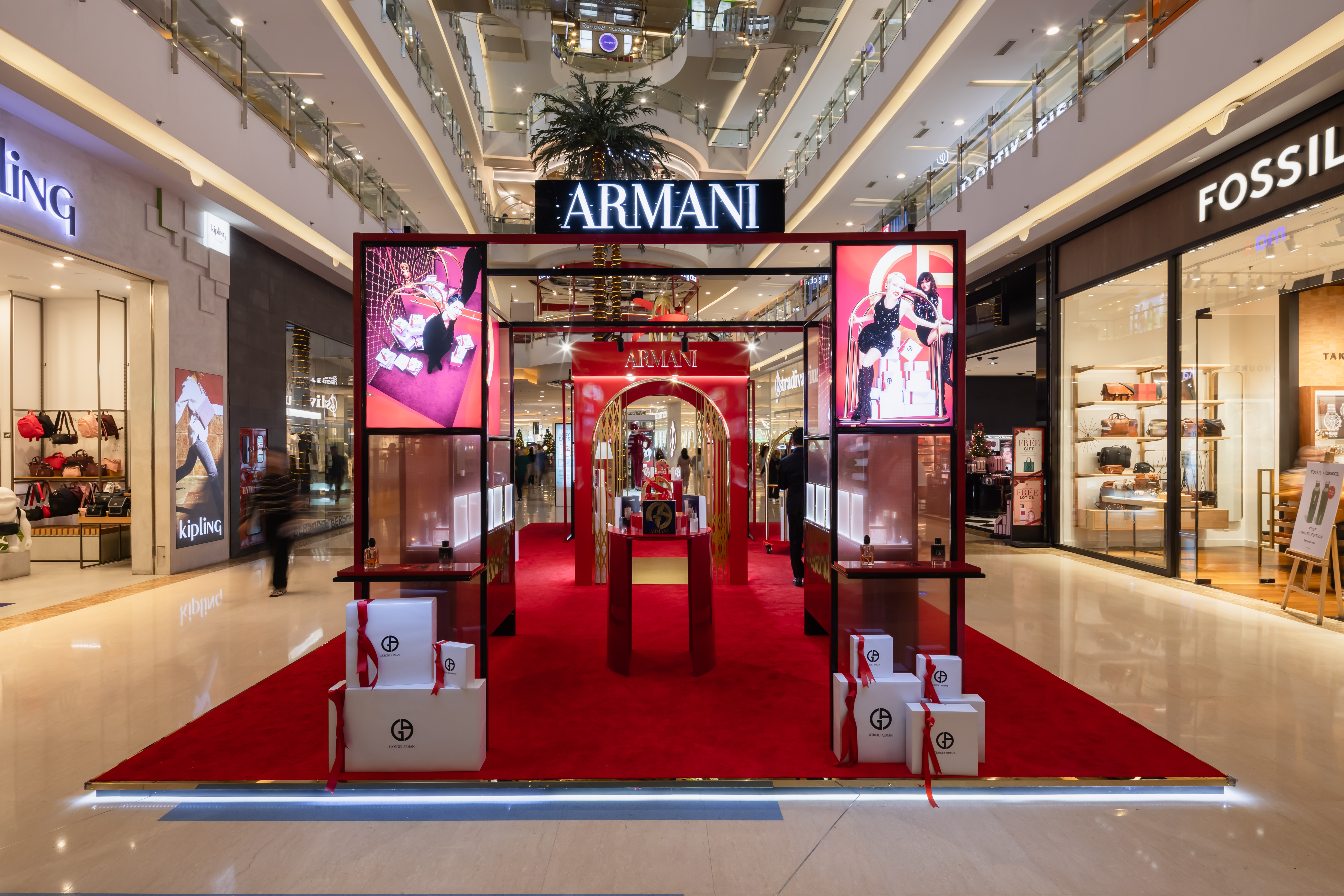 ARMANI HOLIDAY 2023 PODIUM - Central Park-0