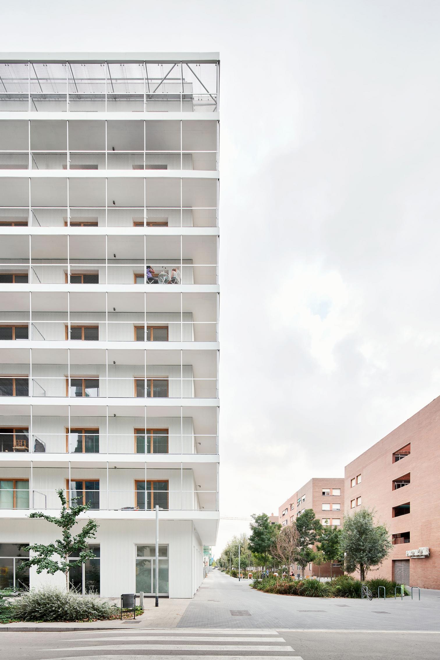 巴塞罗那"La Chalmeta"合作住宅丨西班牙巴塞罗那-11