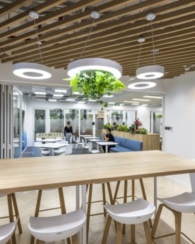 越南胡志明市 Novo Nordisk 办公室设计丨AK INTERIORS