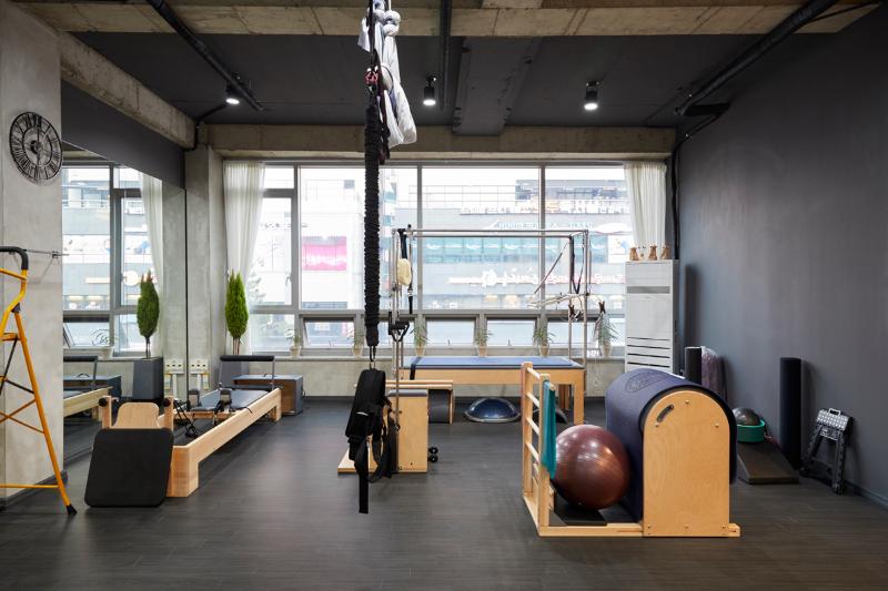 温润宜居的 70 平韩式瑜伽室设计-12