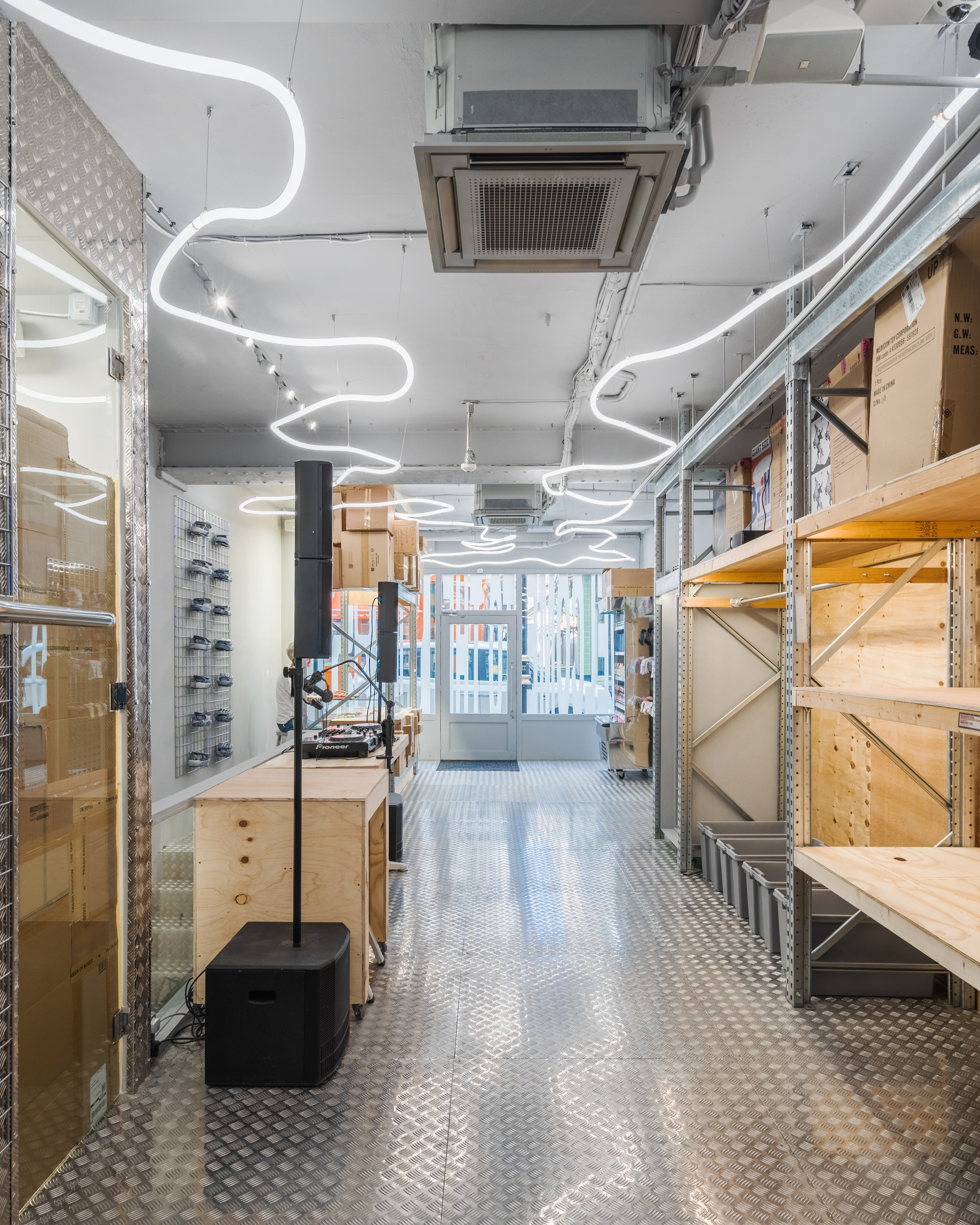 WRHS 13/ London/ Soho-4