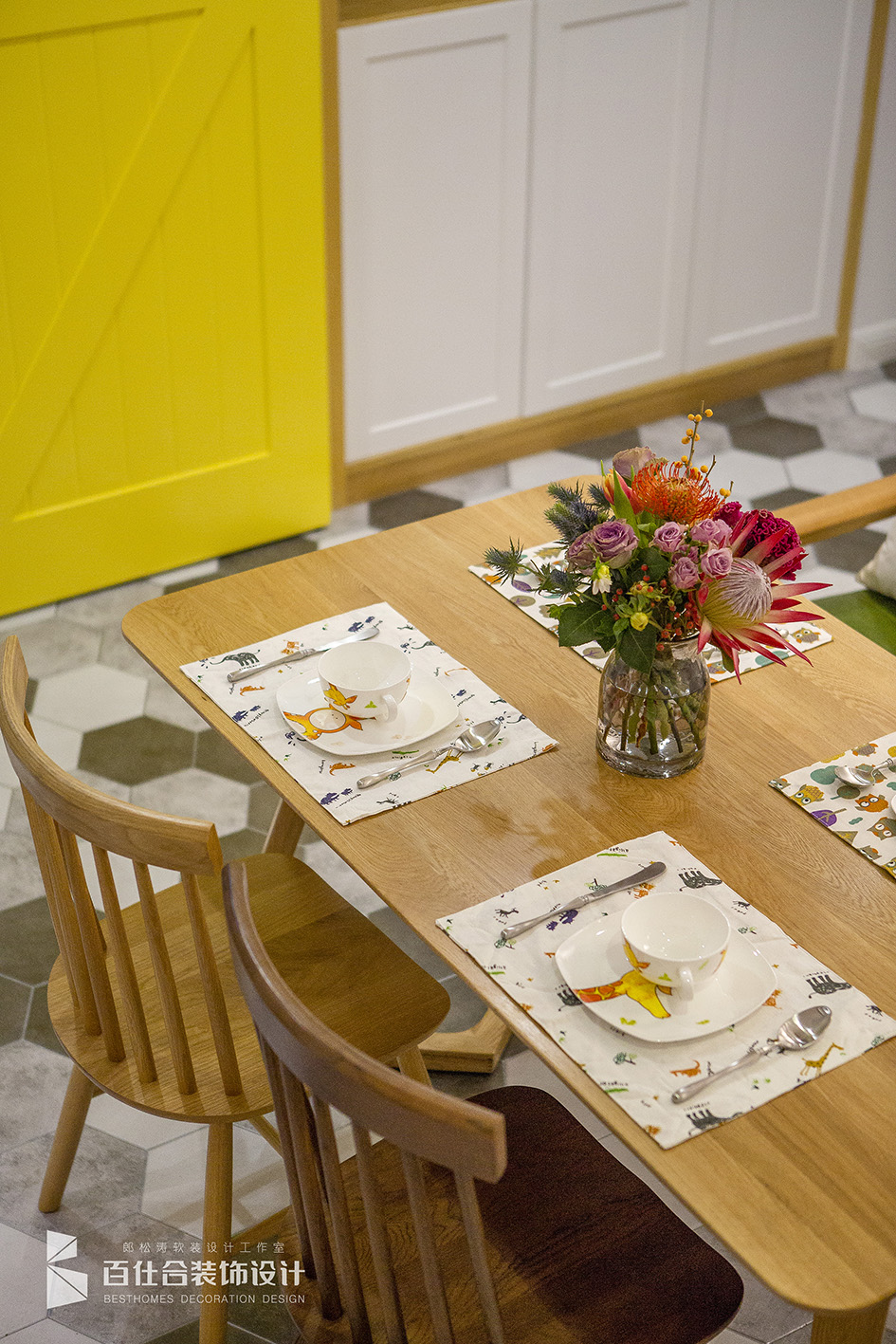 《时光倾城》 | 一家七口的多功能温馨家居设计-33