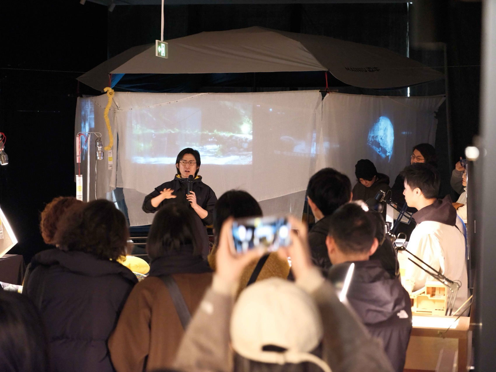 “半场”第一场展览《故事会与枕头》丨中国北京丨神奇建筑研究室,大料建筑-13