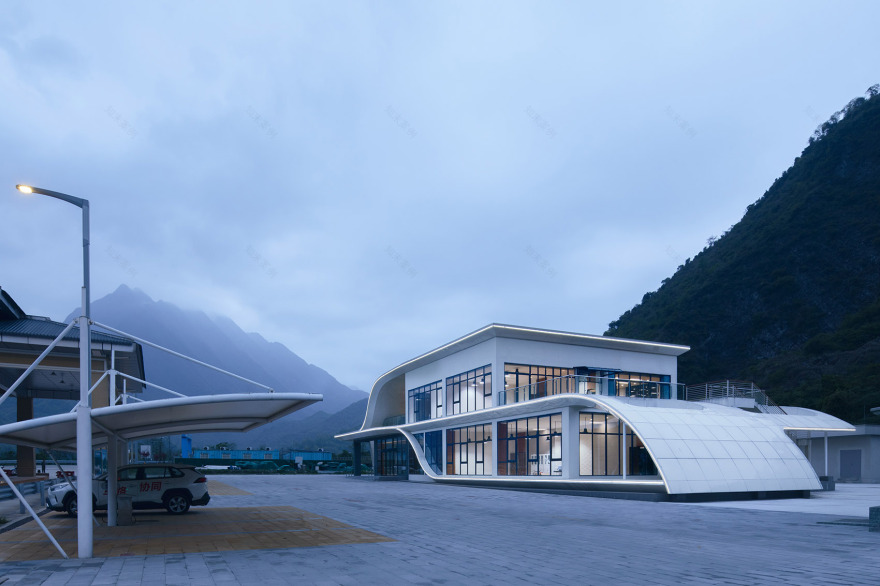 四川智慧高速新基建科研基地项目丨中国四川丨山间建筑-22