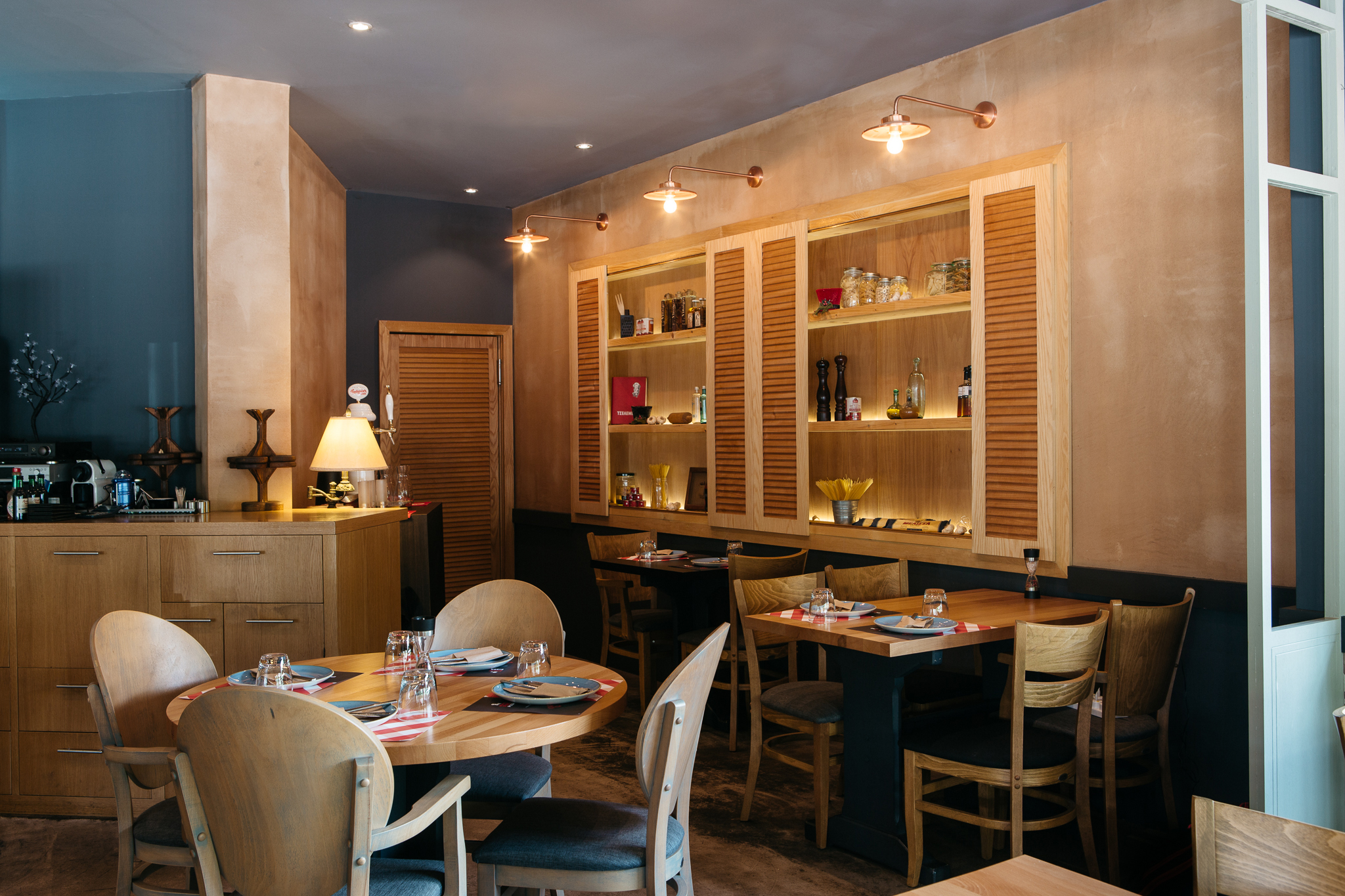 波尔图菲诺比萨店 | 地中海风情与意大利建筑的完美结合-12