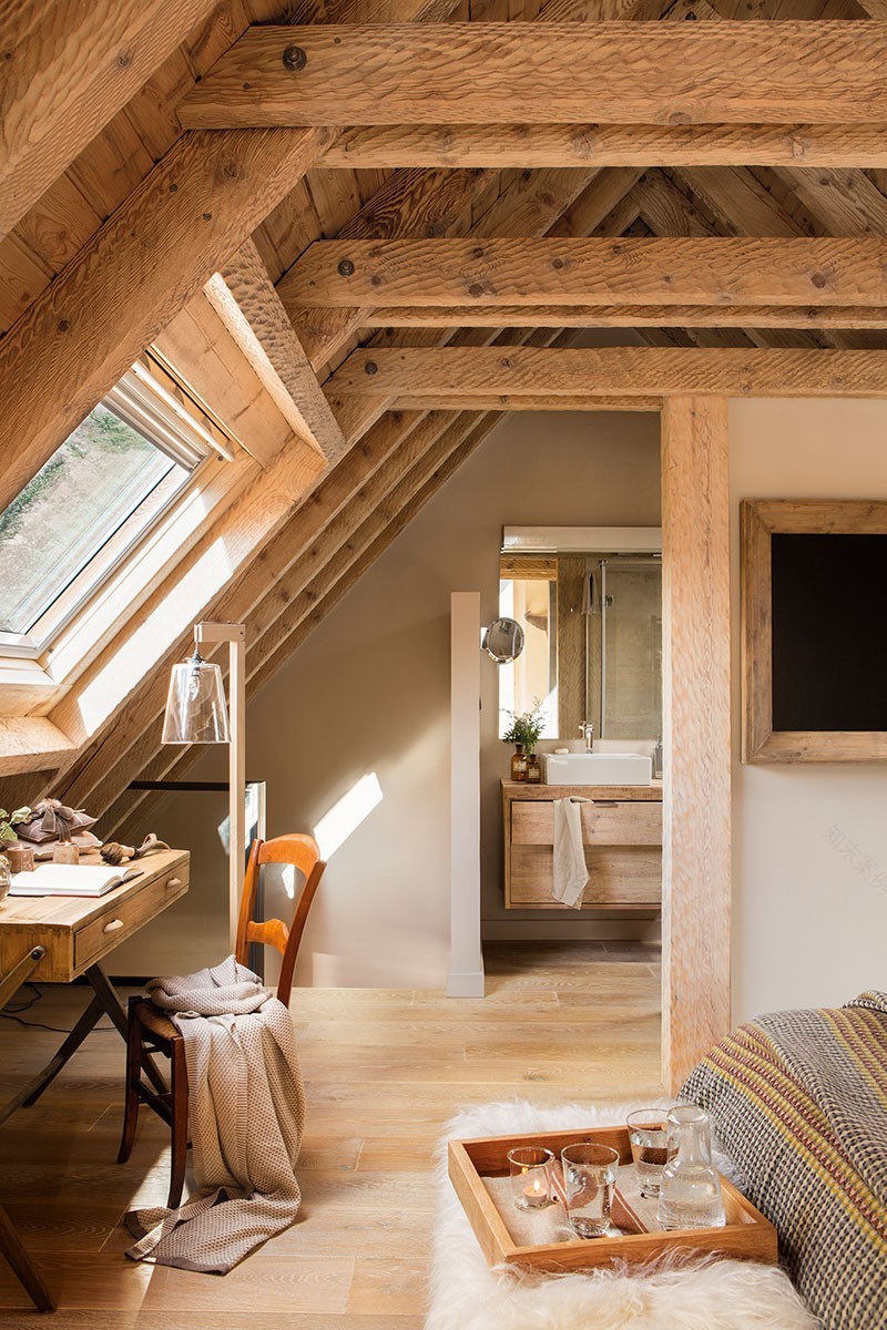 西班牙山脉中的温馨小木屋-10