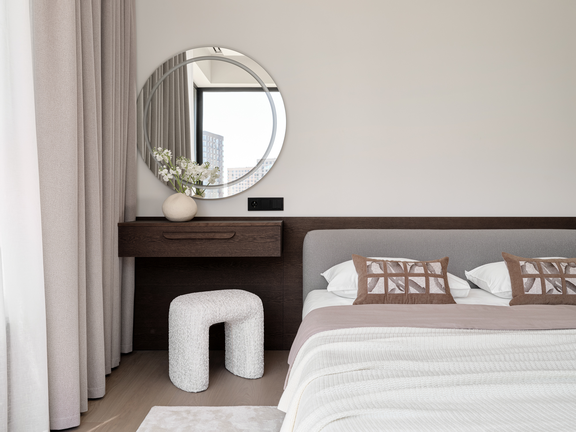 带浴室窗户的简约公寓丨俄罗斯莫斯科-35