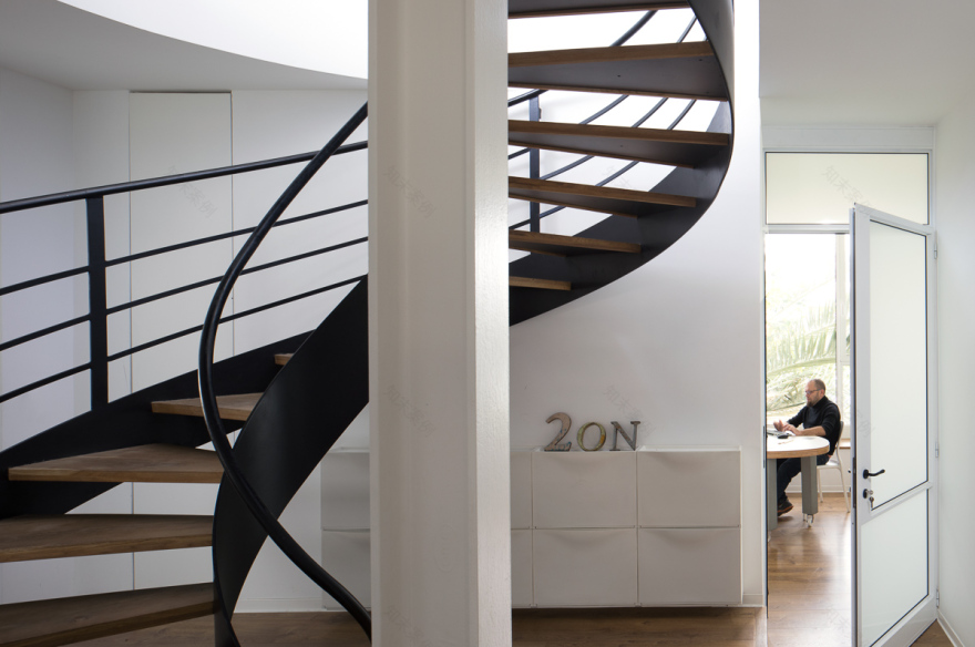 城市中心的混合人居中心-18