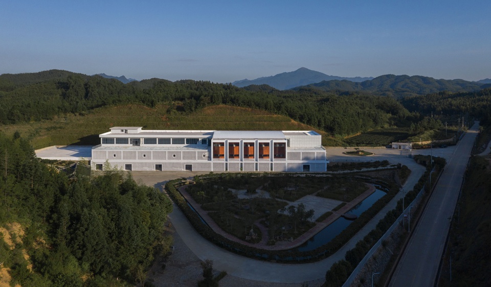 福建春秋刺明珠葡萄酒庄 | 半透明砌筑打造独特夜景-16