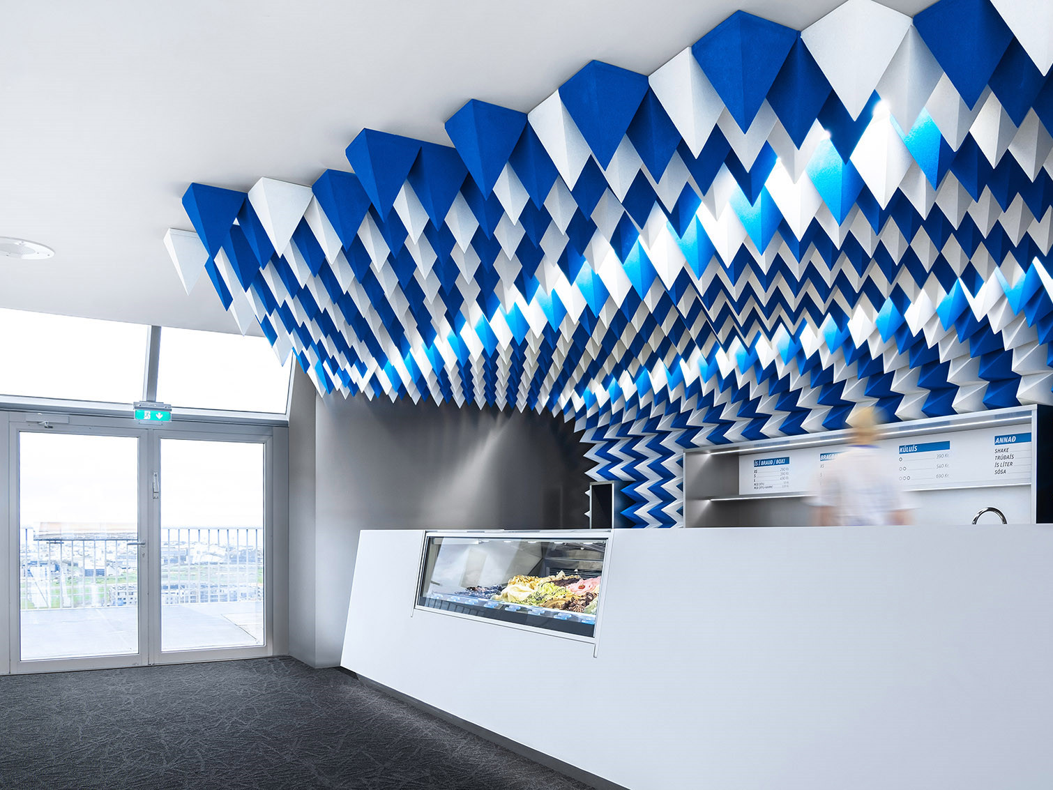 冰岛Perlan冰淇凌店-3