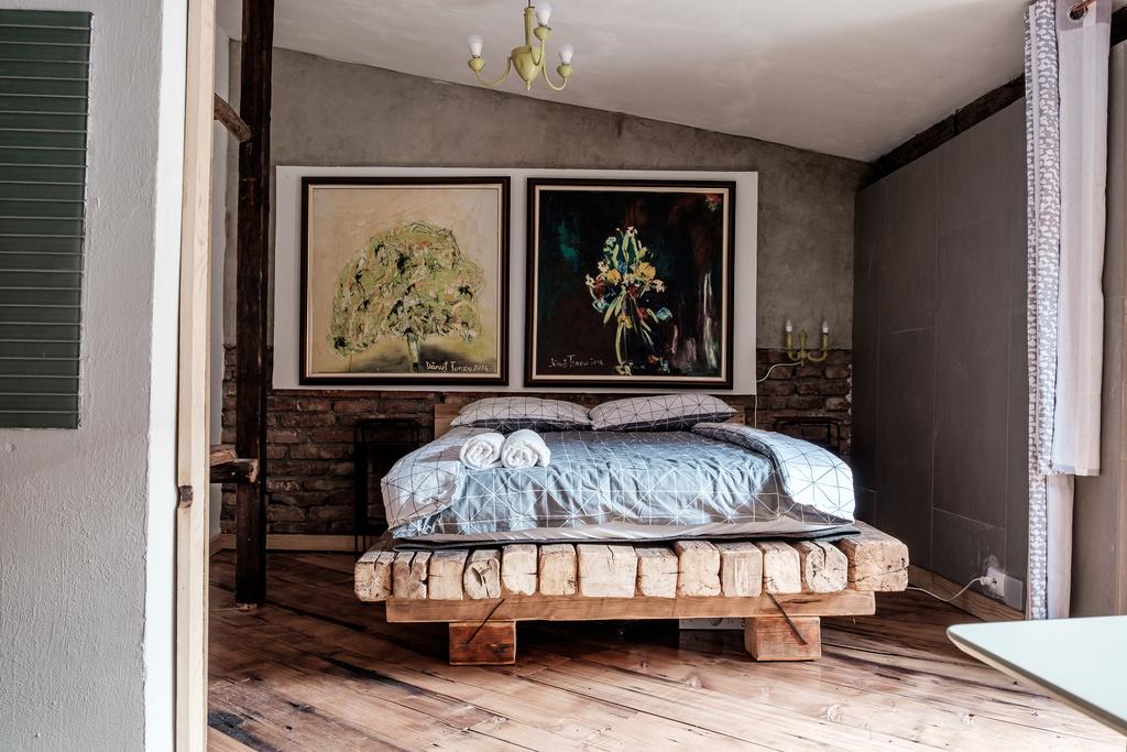 克卢日市中心一公寓的波西米亚风装修丨罗马尼亚-11