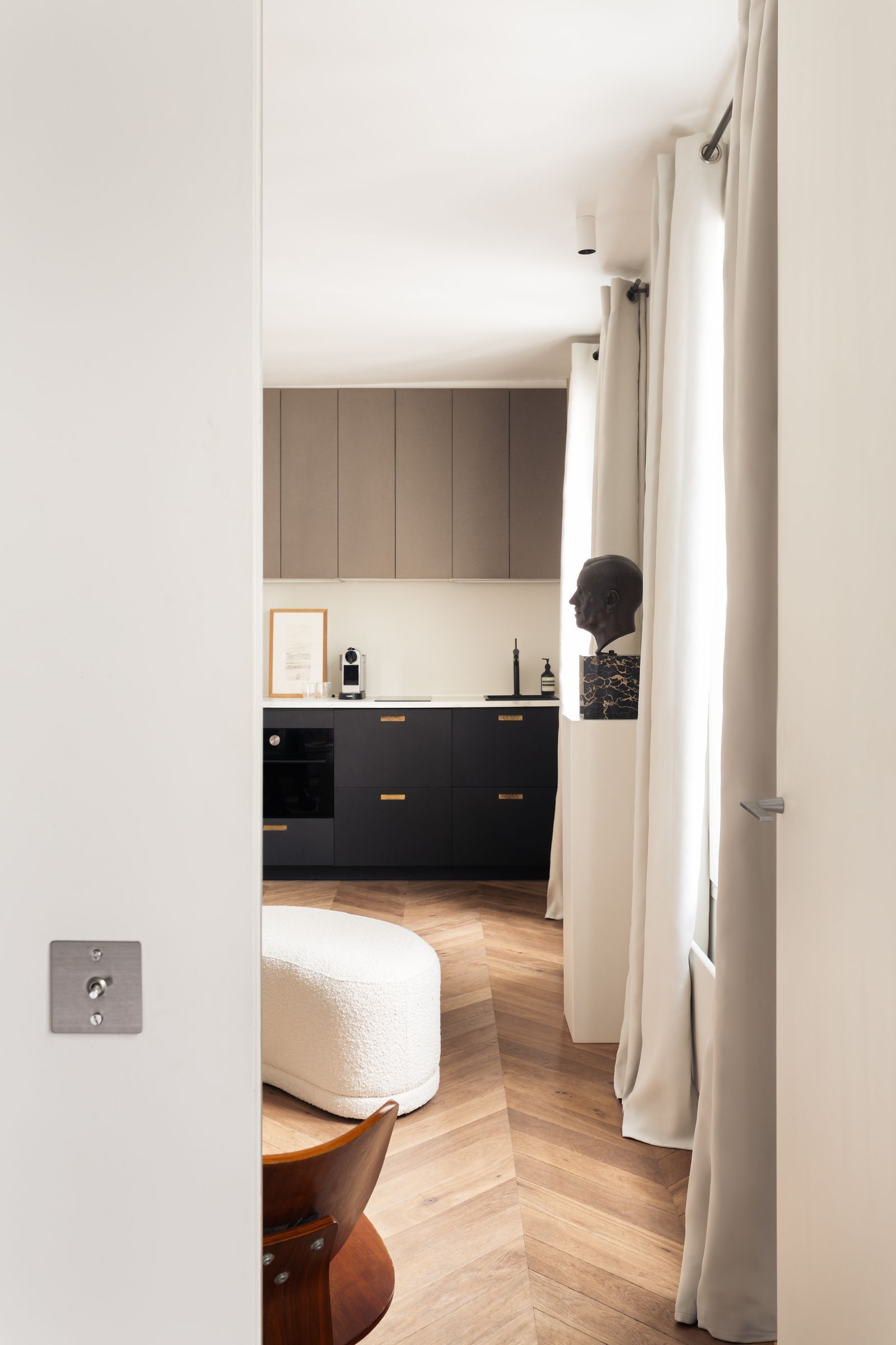 32㎡巴黎小公寓改造成“简约风”住宅丨法国巴黎丨Émilie Magdelaine Interior-8