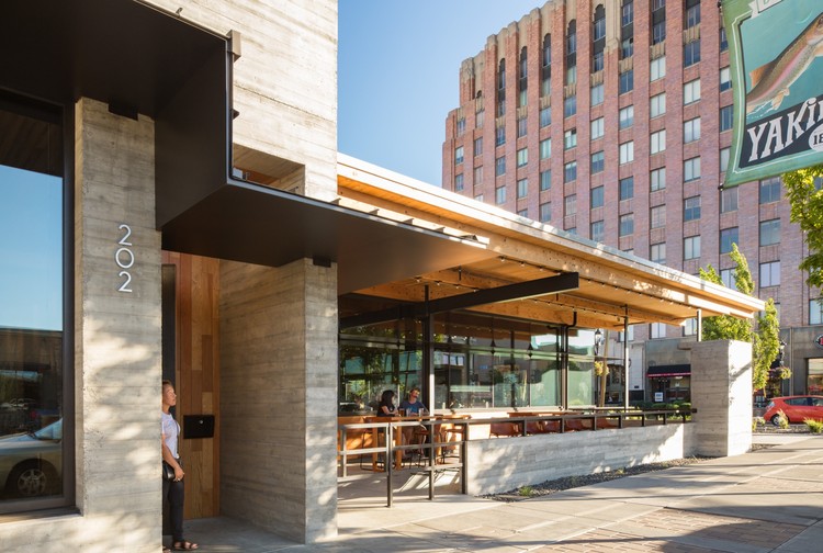 亚基马谷农业遗产的复兴 · Cowiche Canyon Kitchen and Icehouse Bar-45