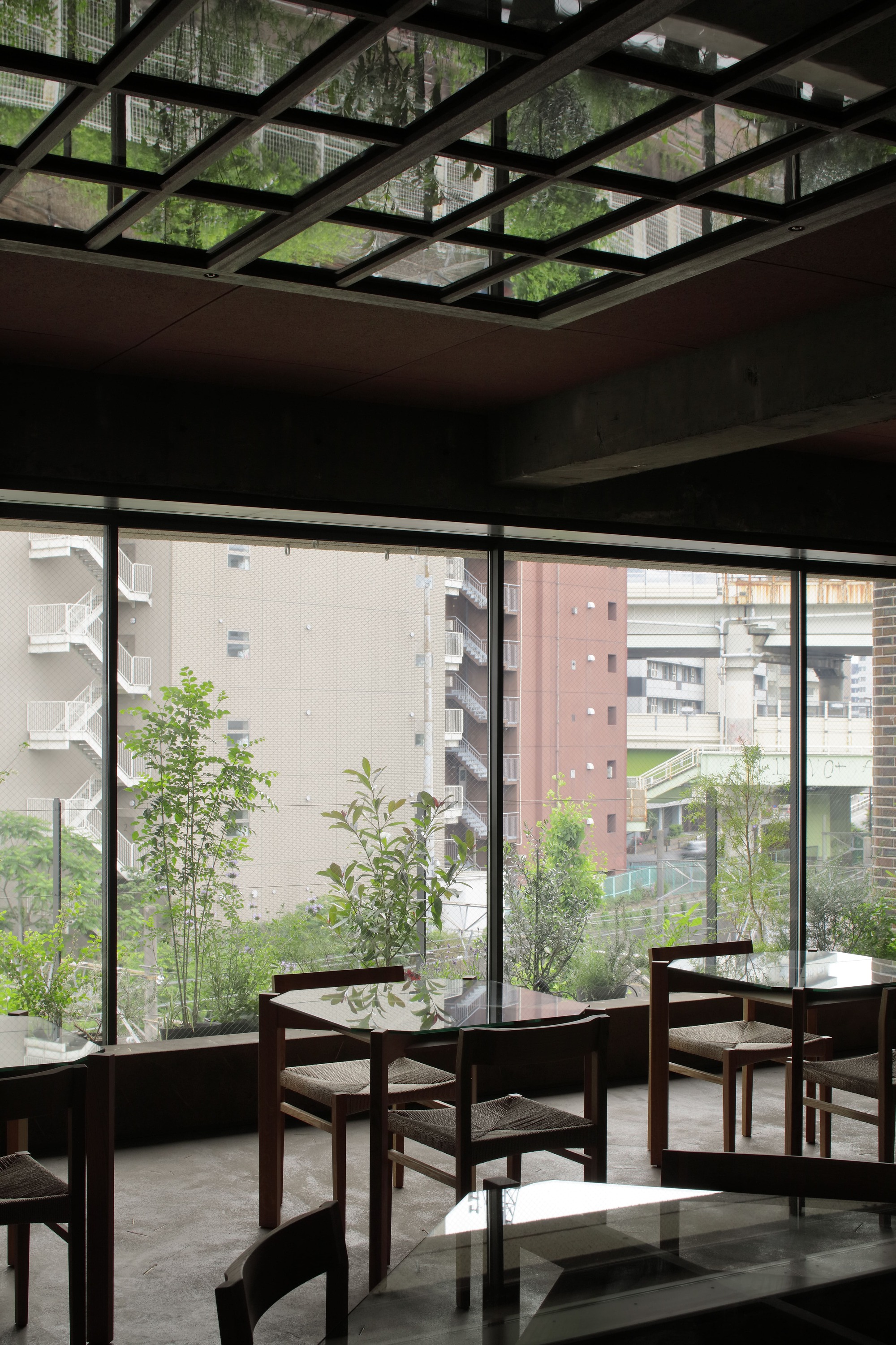 车站上方的餐厅丨日本东京丨mtthw-24