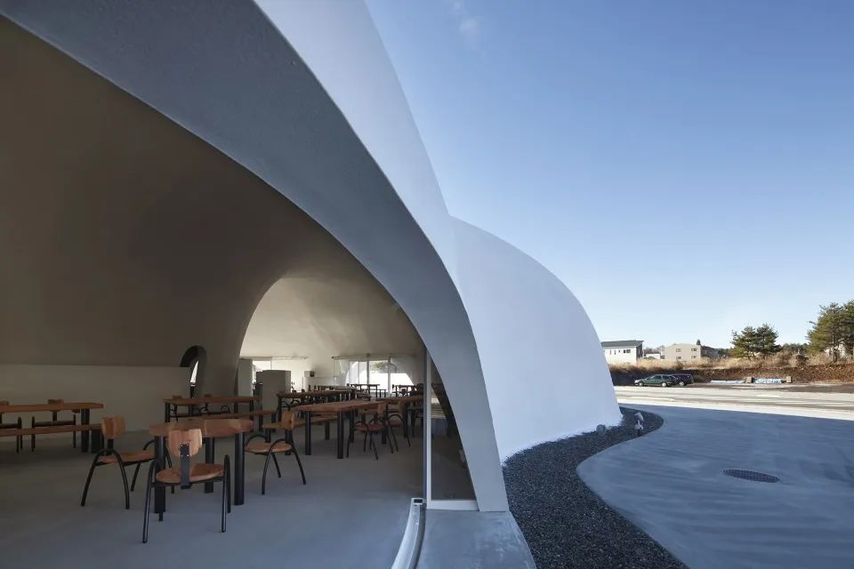 保坂猛建筑都市设计事务所 | 自然光线与环境的和谐共生-54