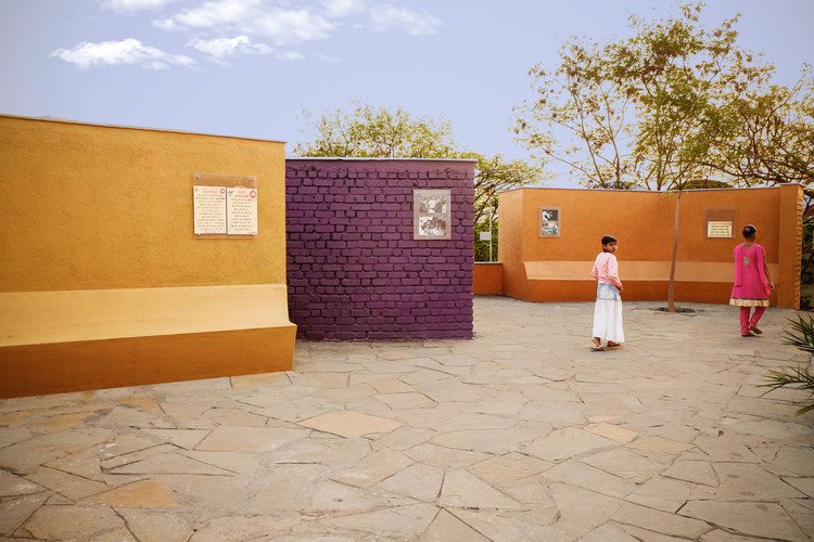 印度 Firodiya 中心 · 环保可持续的办公空间与信息画廊-7