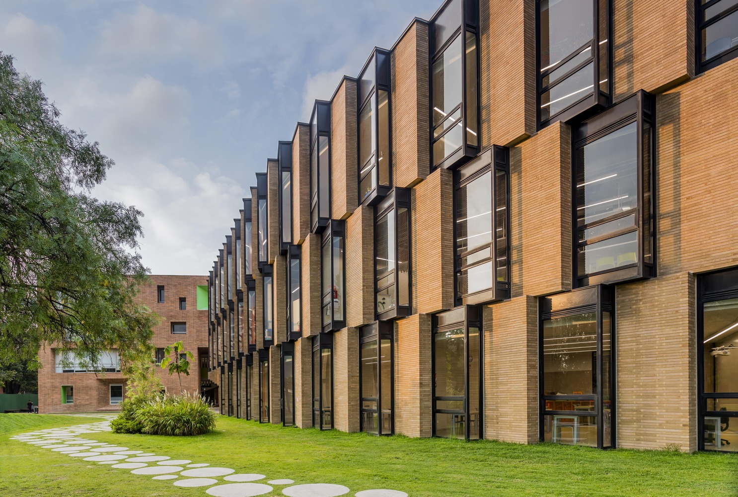 Eureka Center · 创新的椭圆形校园建筑设计丨哥伦比亚丨taller de arquitectura de bogotá-24