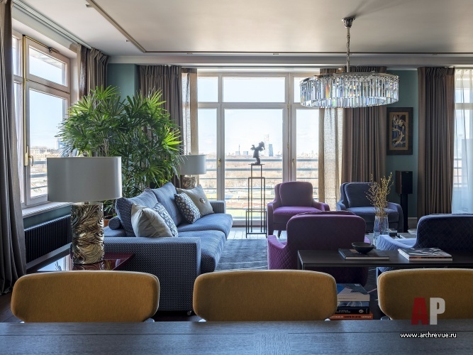 莫斯科西南角带全景窗可看莫斯科大学高楼的彩色公寓室内设计丨俄罗斯莫斯科丨Гончар Ольга,Лобынцева Софья-23