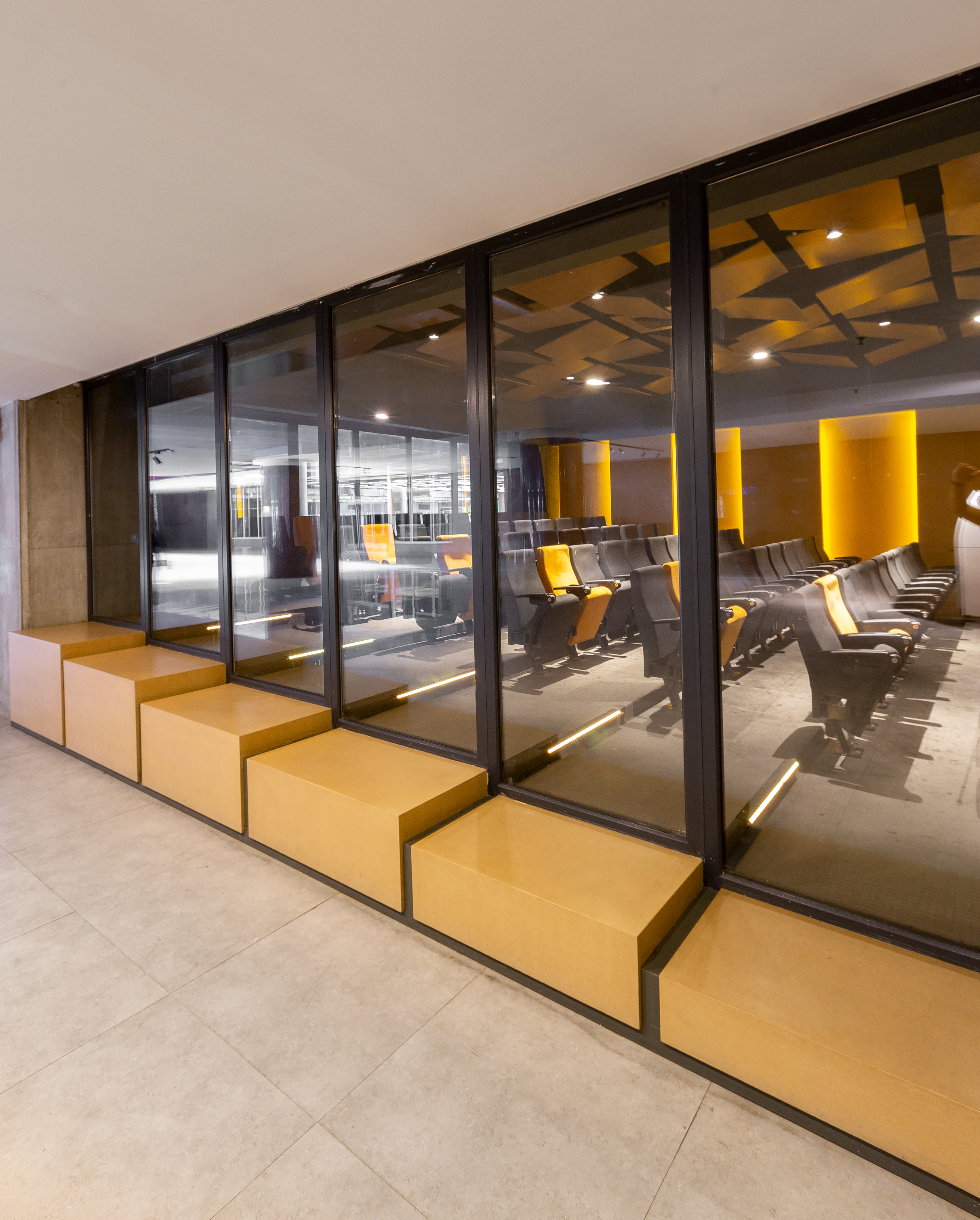 霍纳尔·沙赫尔·阿夫塔卜电影院及文化中心-35