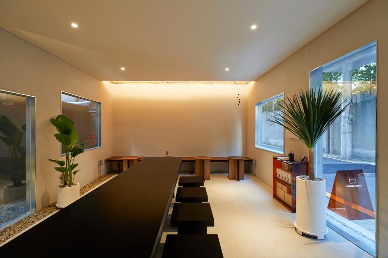 现代简约 20 平米咖啡馆，儿童友好设计展现温馨氛围-9