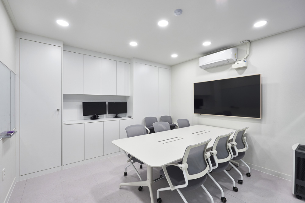 江南餐厅 | 简约白色空间设计，25 平米私人用餐体验-9