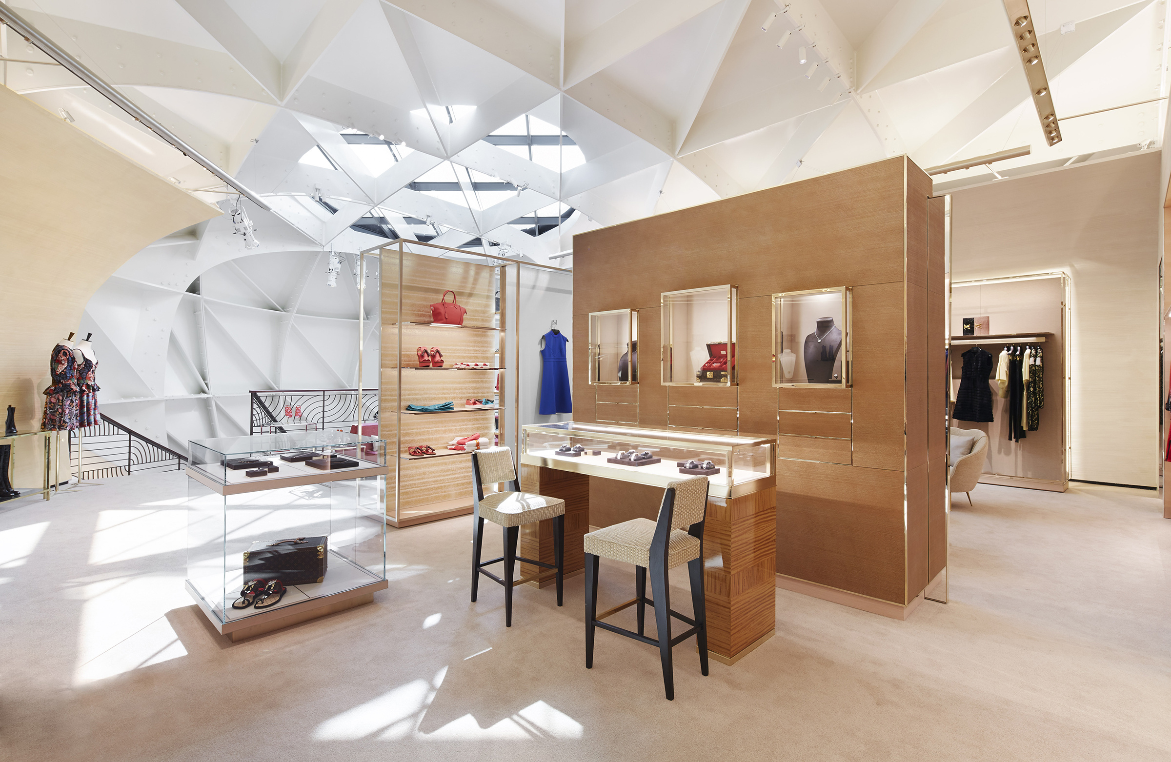 Louis Vuitton Monaco-3