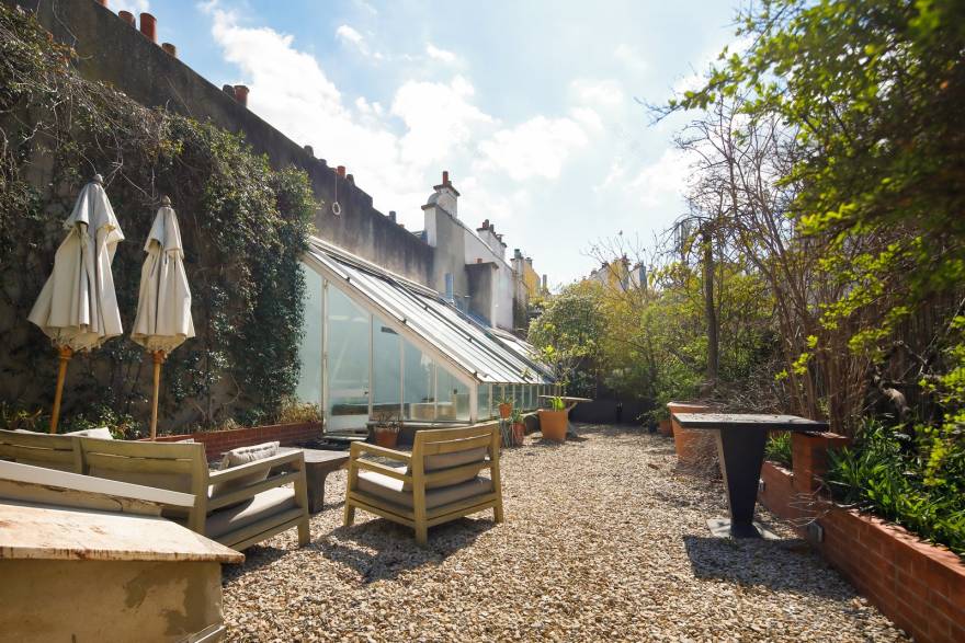 巴黎圣日耳曼区,Andrée Putman 豪华阁楼出售-21