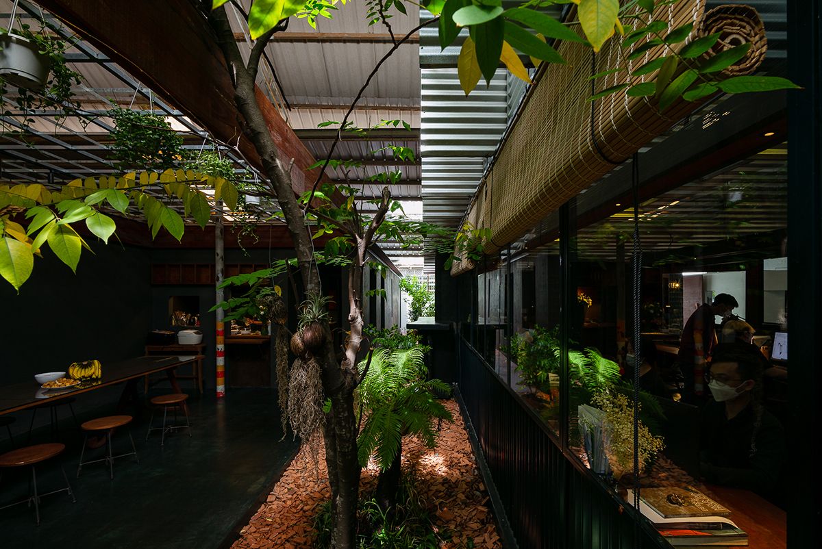 旧建筑新生命,低成本办公室设计典范-32