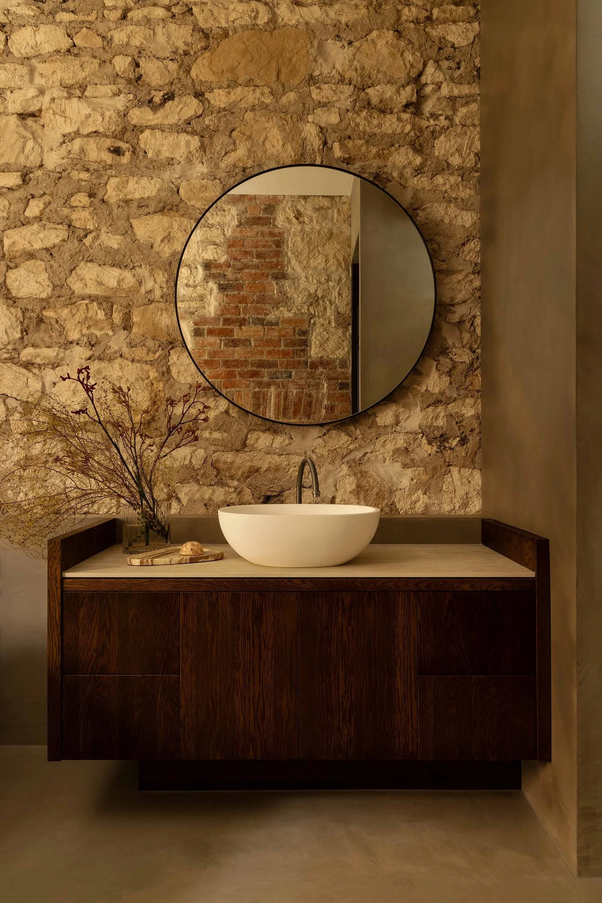 莫宁顿半岛海滨小屋丨加拿大维多利亚丨室内设计工作室The Stylesmiths,建筑师马可·迪·巴托洛-25