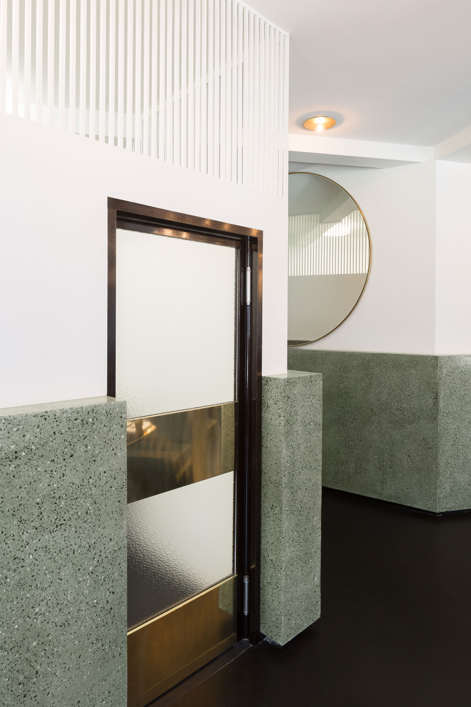 绿意盎然的历史回响——比利时“Victor”咖啡馆室内设计-10