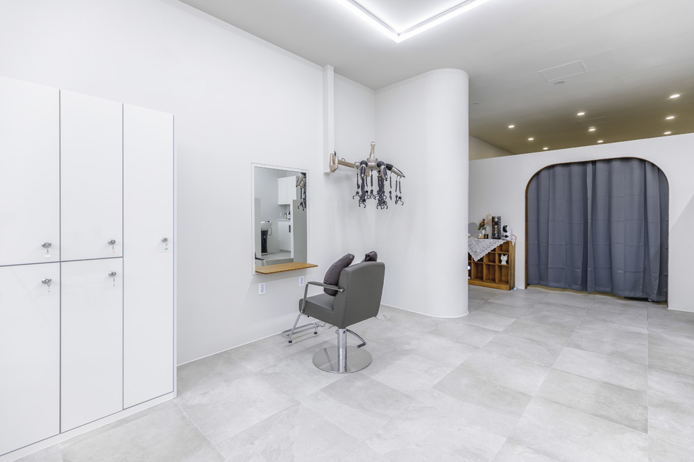 白色简约，20 平米小空间的华丽转身-10