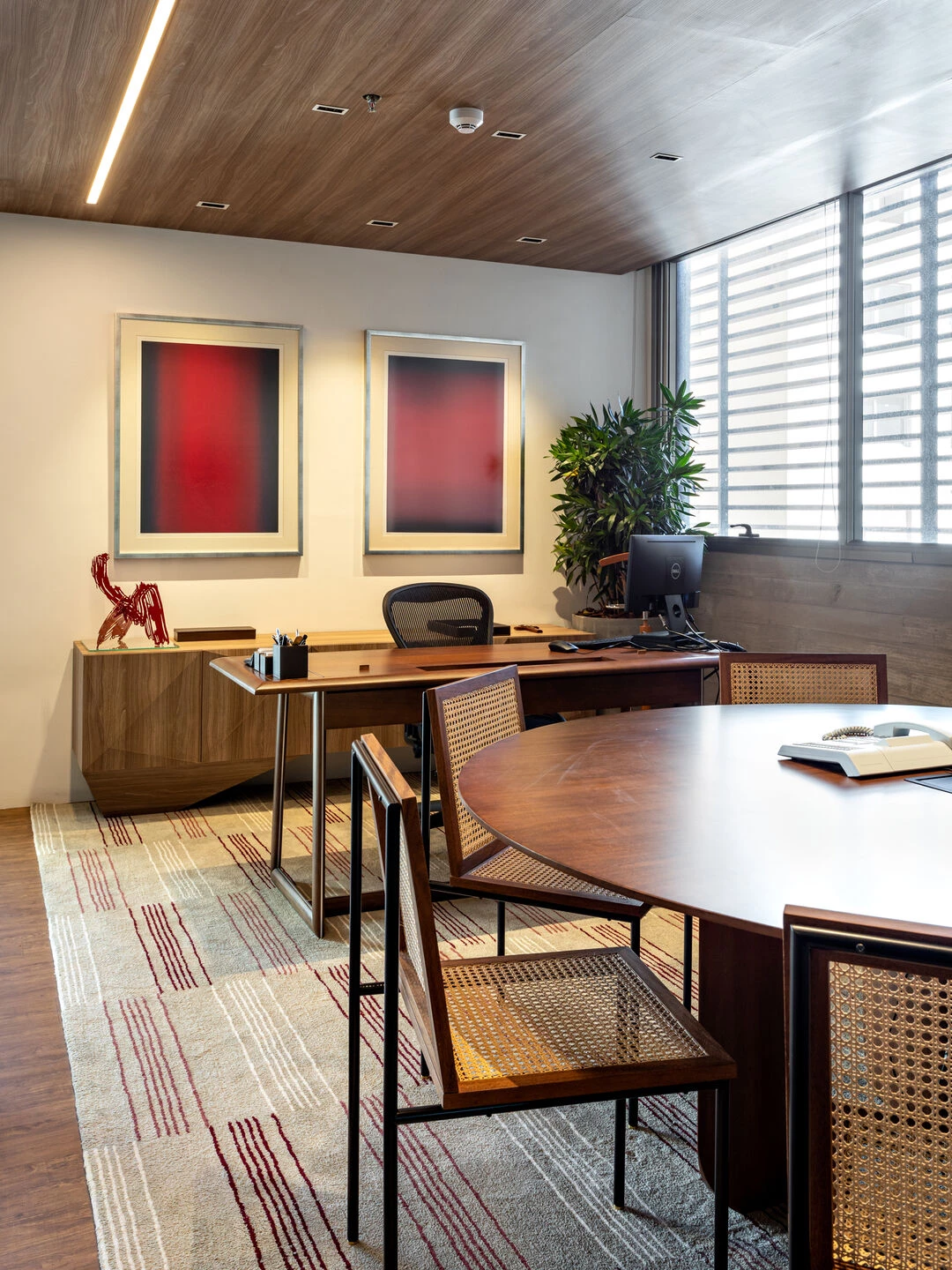 巴西圣保罗 SENALBA 办公室，木质与混凝土打造舒适工作空间-8