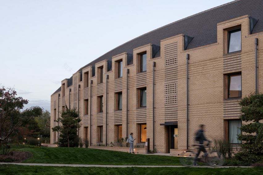 剑桥大学学生宿舍丨英国剑桥丨Feilden Clegg Bradley Studios-3