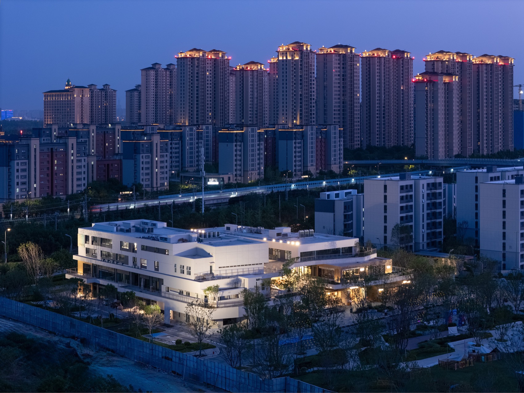 西安万科理想城北区小镇中心·池岛丨中国西安丨成都九十建筑设计有限公司-67