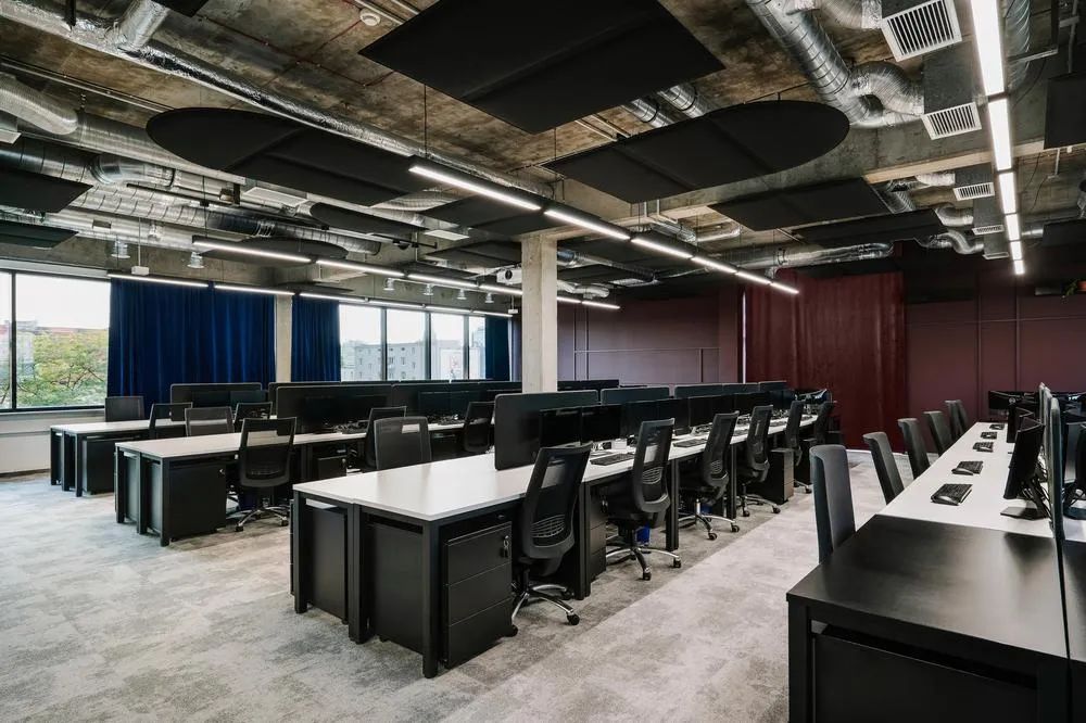 波兰物流集团Envio Group办公空间-13