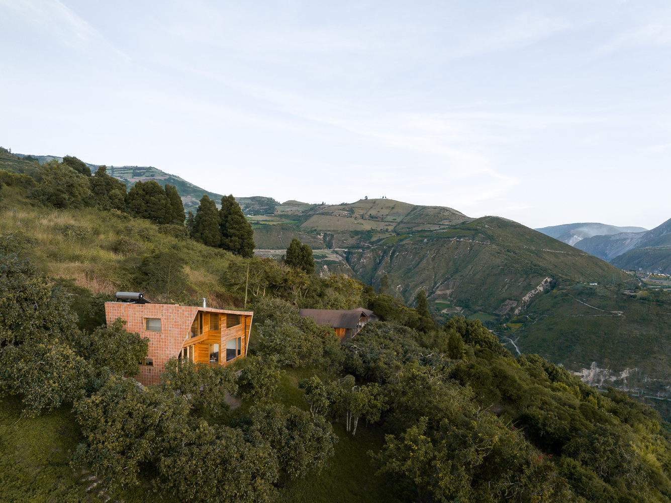 山景之宅 · 与自然共生的现代宜居设计丨厄瓜多尔-22