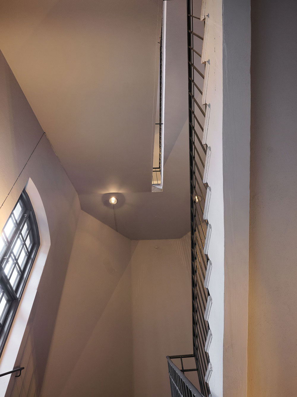 斯德哥尔摩优雅低调工业风公寓-21