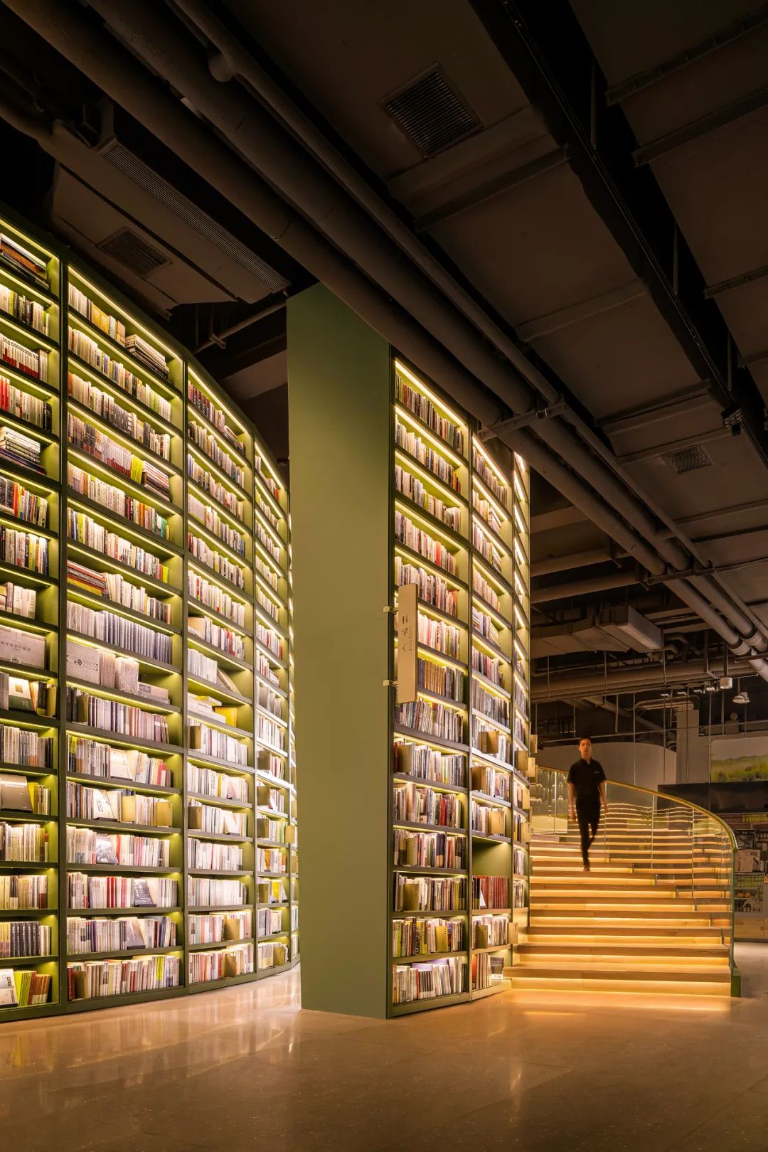 圆拱+留白，赋予空间神圣感与仪式感｜大观国际-63