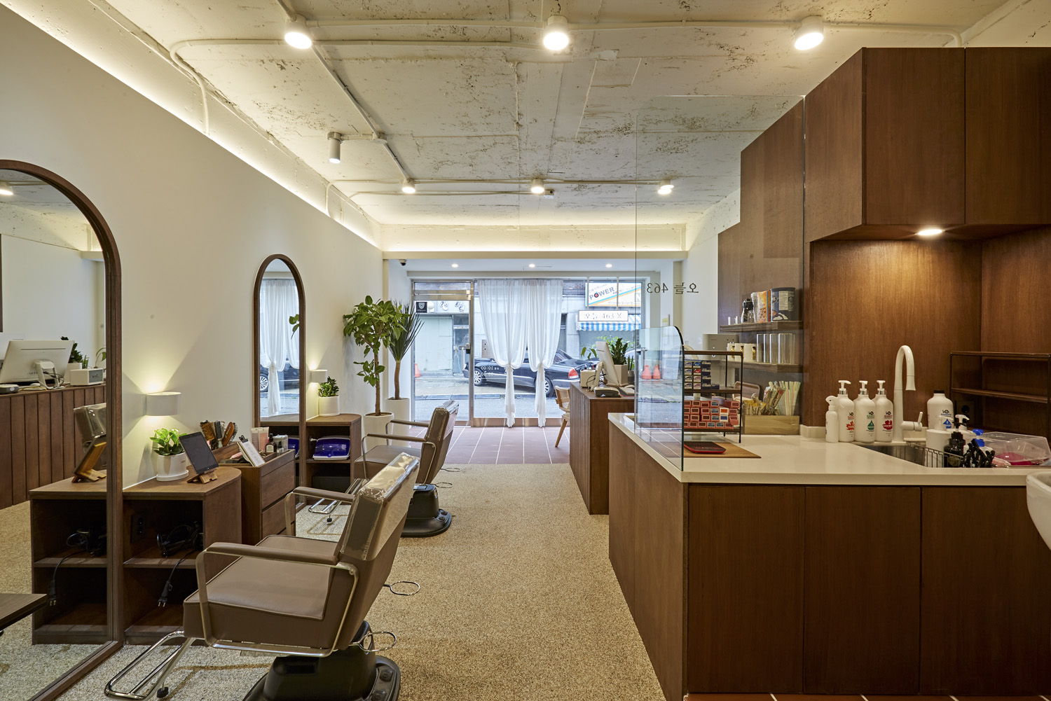 简约风 12 平米美容室设计，打造温馨舒适空间-4